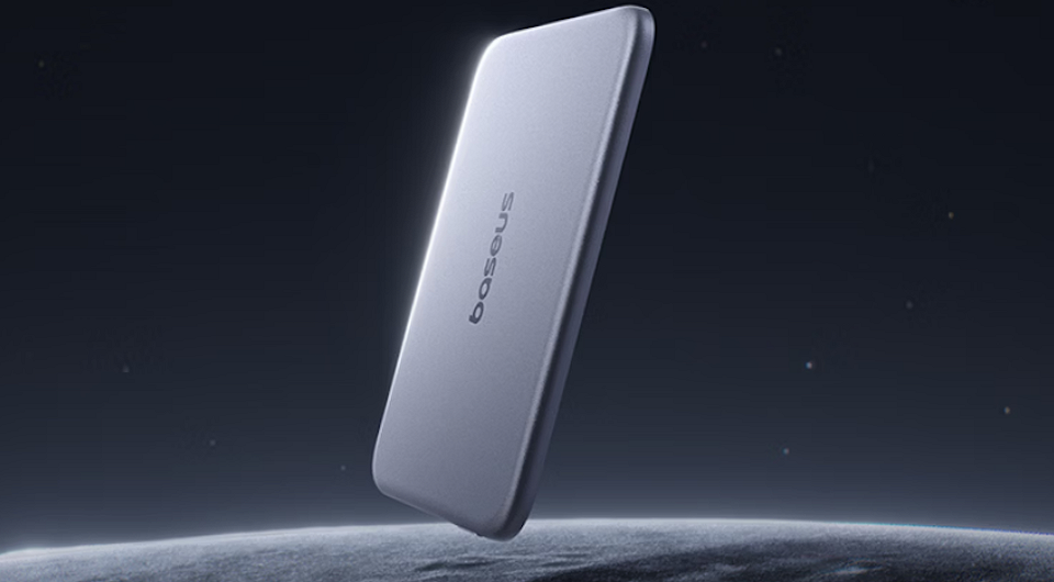 Тоньше просто некуда: представлен ультратонкий пауэрбанк Baseus Card Magnetic Air