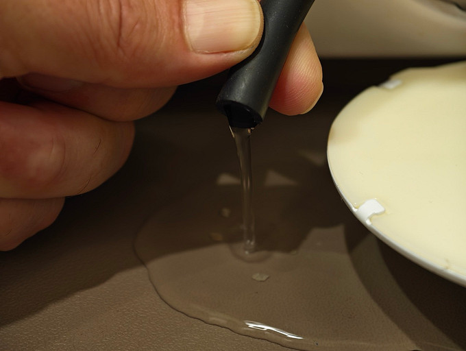 Затем ждем, пока выйдет вся вода