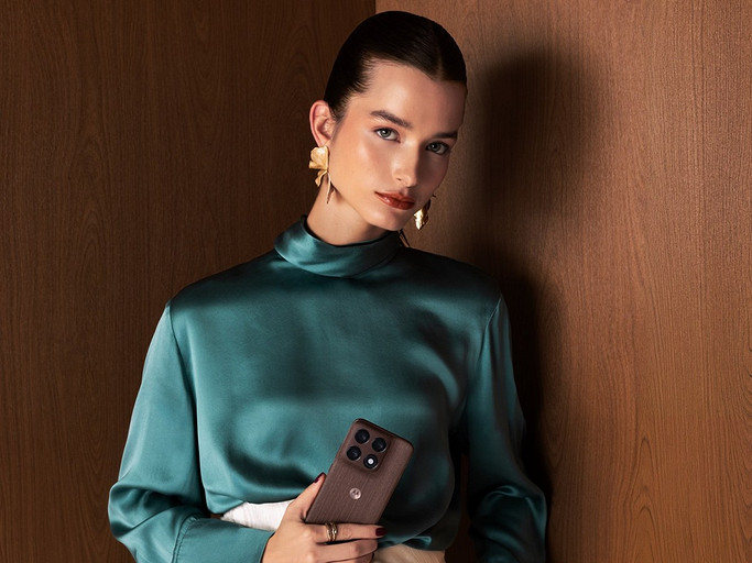 Motorola Edge 70 Pro с «перископом» дебютировал на глобальным рынке