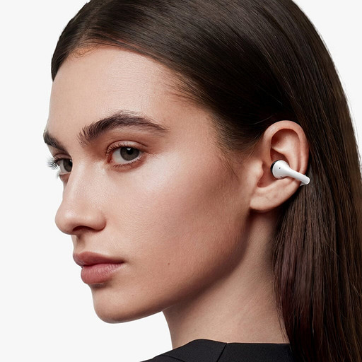 Посмотрите, какие классные: Xiaomi показала свои первые наушники-клипсы с Hi-Res Audio, ИИ-переводом и титановым корпусом