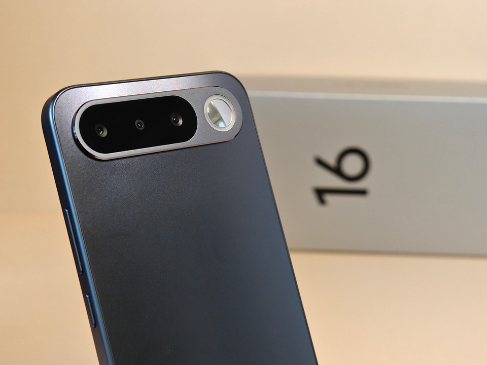 Обзор смартфона realme 16: не так прост, как кажется