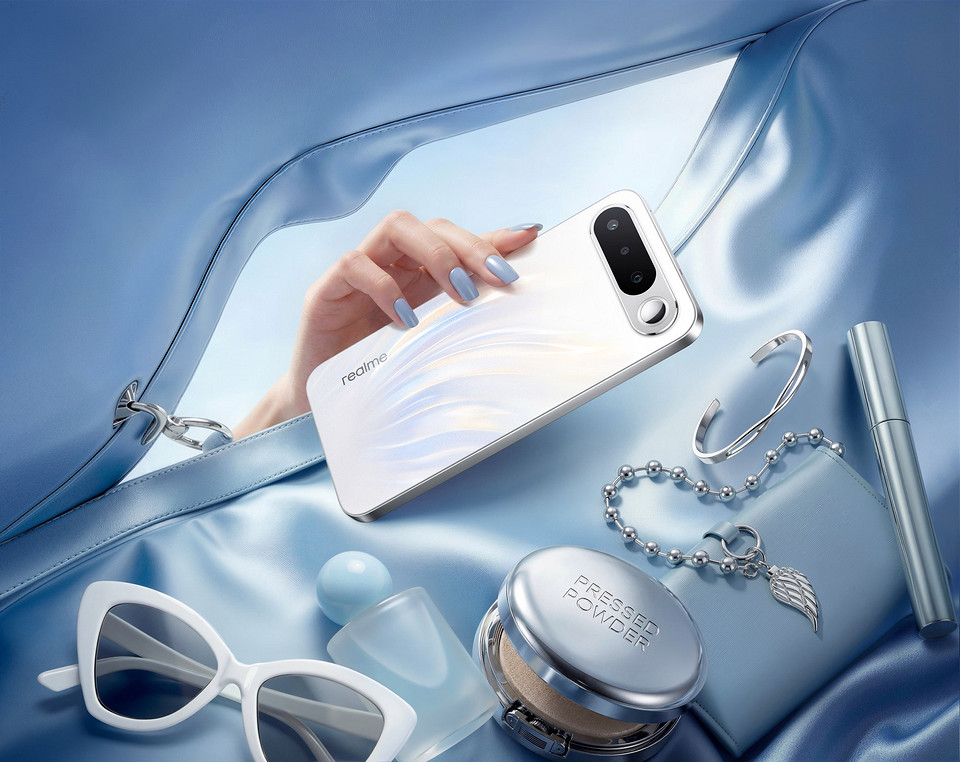 Начались продажи смартфона realme 16 5G — одного из самых легких с батареей 7000 мАч