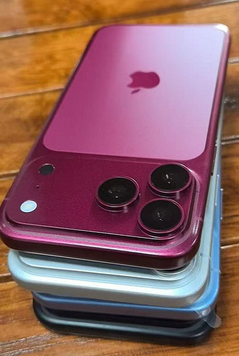 iPhone 18 Pro показали живьём во всех цветах. Вишня — просто хит года