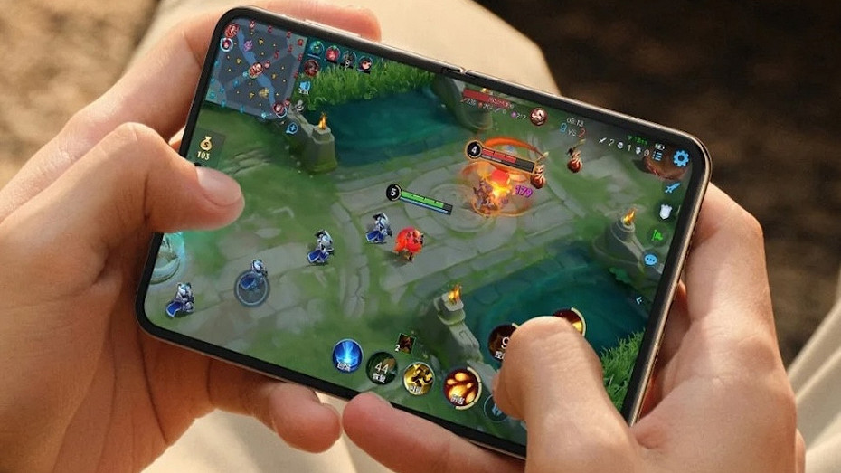 HUAWEI готовит необычно широкий смартфон без складного экрана. Он получит камеру на 50 Мп и батарею свыше 7000 мАч