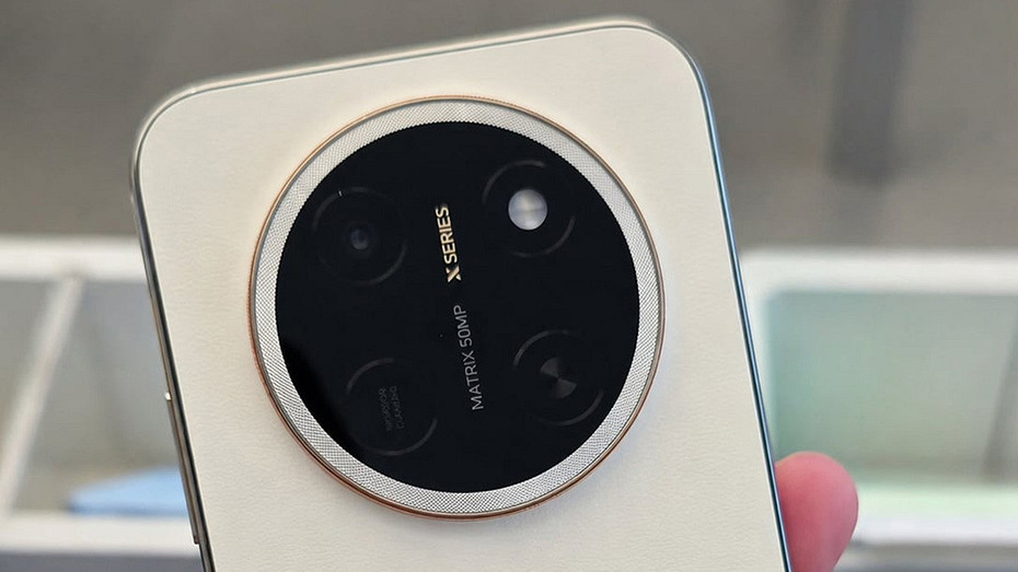 Смартфон HONOR X80 Pro Max с батареей на 11 000 мА*ч показали на живых фото