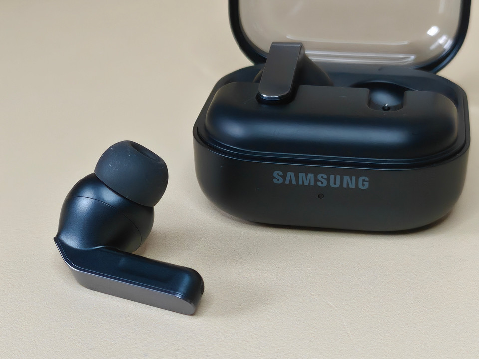 Обзор наушников Samsung Galaxy Buds 4 Pro: одни из лучших TWS на сегодня