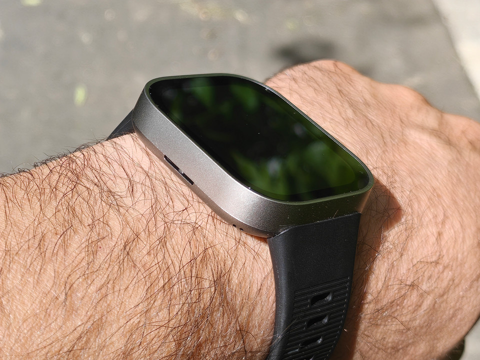 Обзор умных часов Amazfit Bip Max: огромный экран и до 20 дней автономной работы