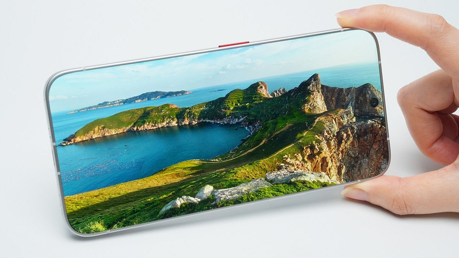 Tecno показала юбилейный iPhone XX за год до презентации? Рамок вокруг дисплея здесь просто нет