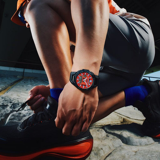 Эти смарт-часы Casio G-Shock созданы для бега. Они работают до двух лет на одной батарейке