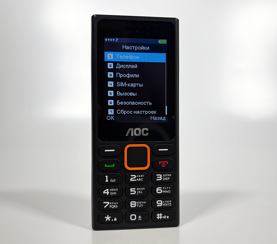 Обзор телефона AOC A245: стабильная связь и до 70 дней без розетки