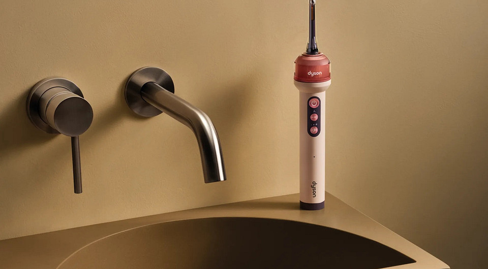 Вещь дня: зубная щетка Dyson CameraJet с камерой и ирригатором за $499