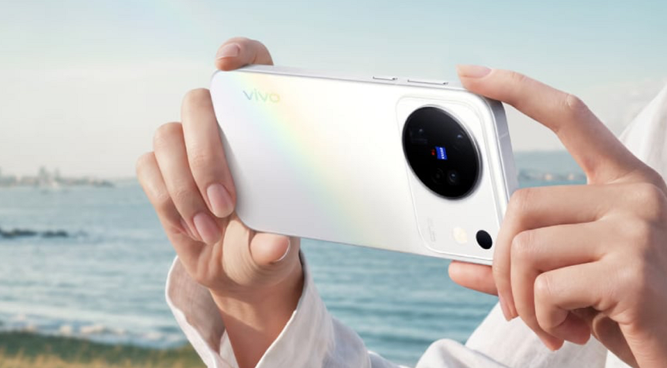 vivo X500 дебютировал с Dimensity 9600M, батареей на 7500 мА*ч и экраном на 144 Гц за $820