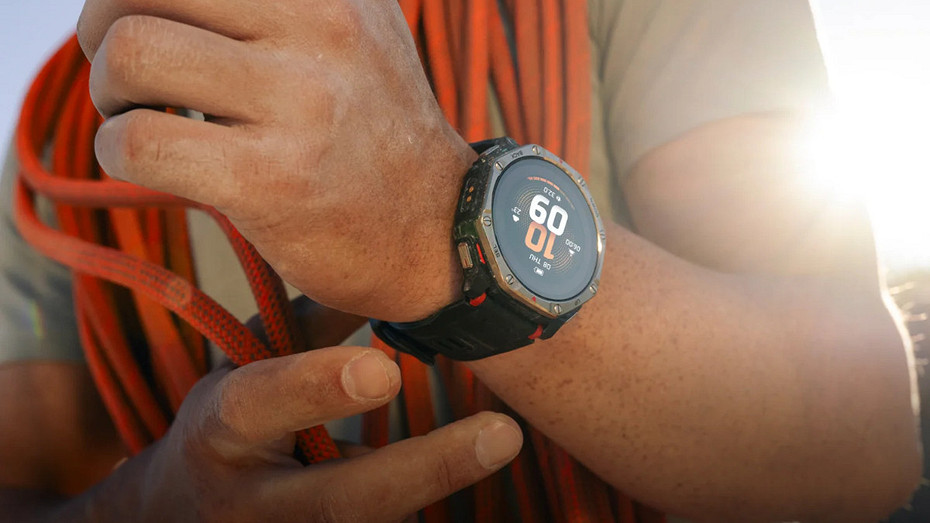 Этим часам зарядка вообще нужна Вышли Amazfit T-Rex Dual Solar с автомноностью до 180 дней