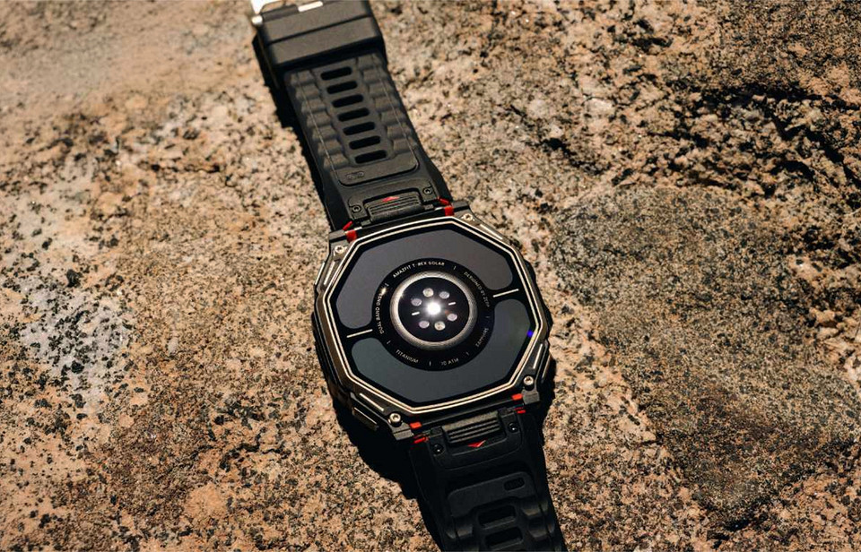 Этим часам зарядка вообще нужна? Вышли Amazfit T-Rex Dual Solar с автомноностью до 180 дней