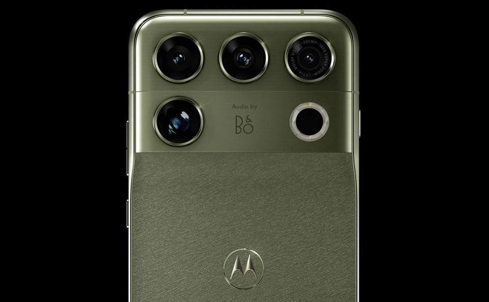 Очередная «фотоимбочка» или нечто круче? Представлен камерный монстр Motorola Signature 27
