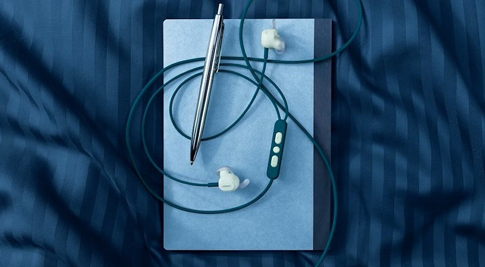 Bose достала из прошлого проводные наушники с шумодавом. Они подключаются по USB-C и работают без аккумулятора